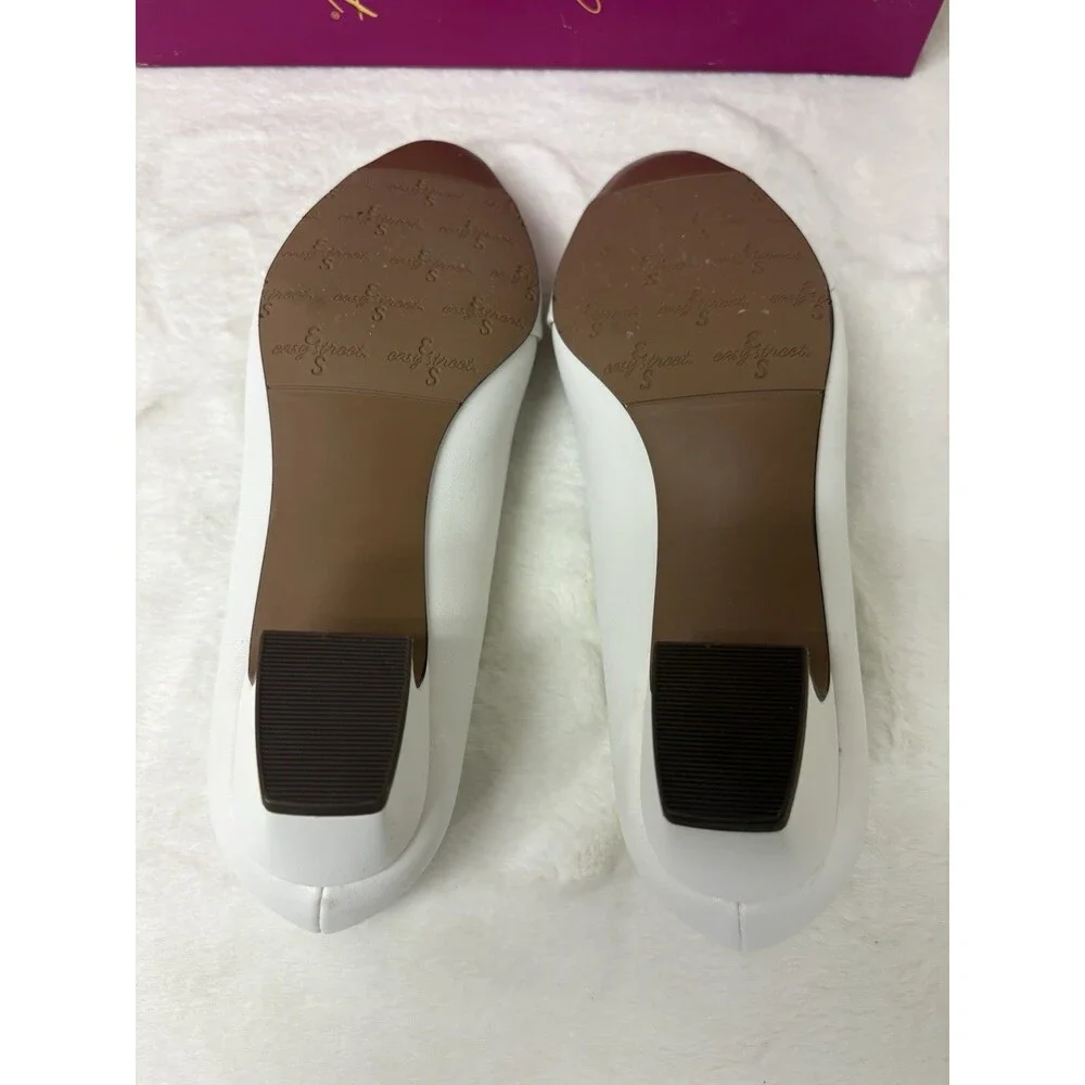 Easy Street Eloise Slip On Comfortable Dress Pumps White Size 6WW
